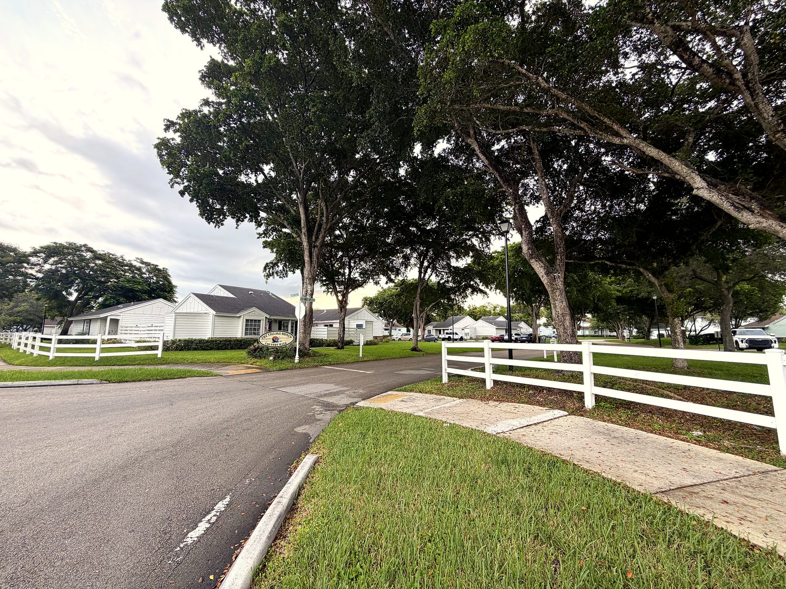 Village Homes at Country Walk — HOA Landscape Maintenance