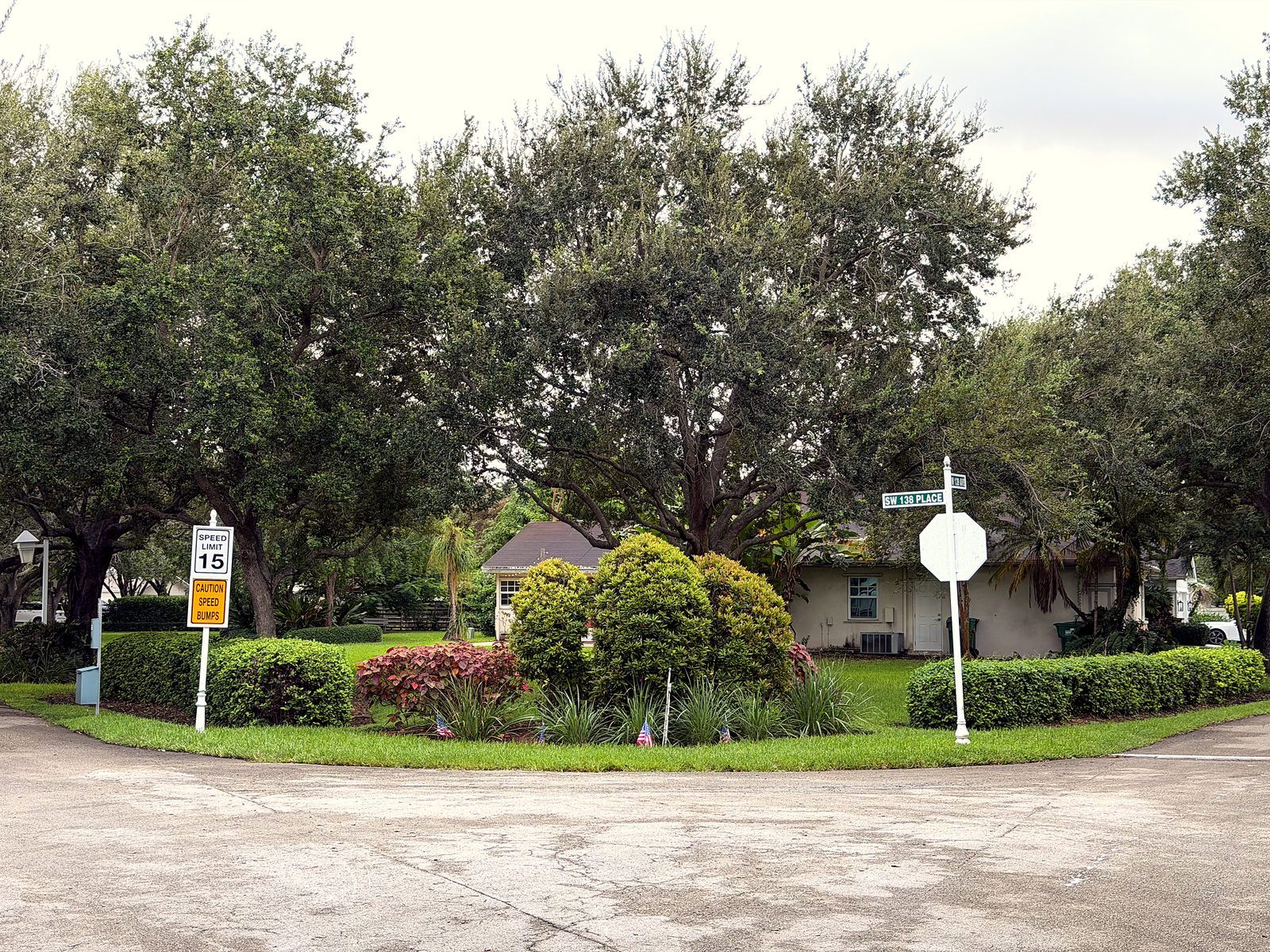 Village Homes at Country Walk — HOA Landscape Maintenance